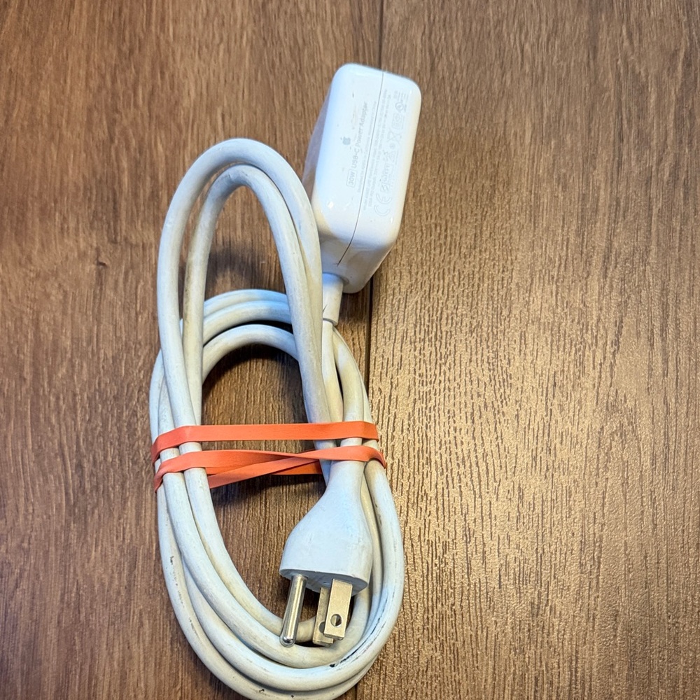 Apple usb c 30w power adapter w/ Power Adapter Extension Cable